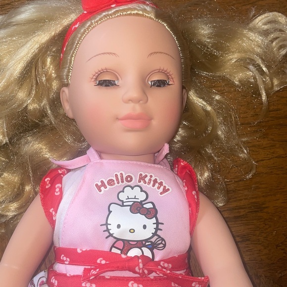 Hello Kitty Doll - Picture 2 of 6
